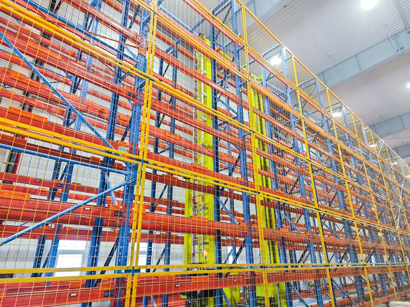 A certain company's semi-finished product warehouse